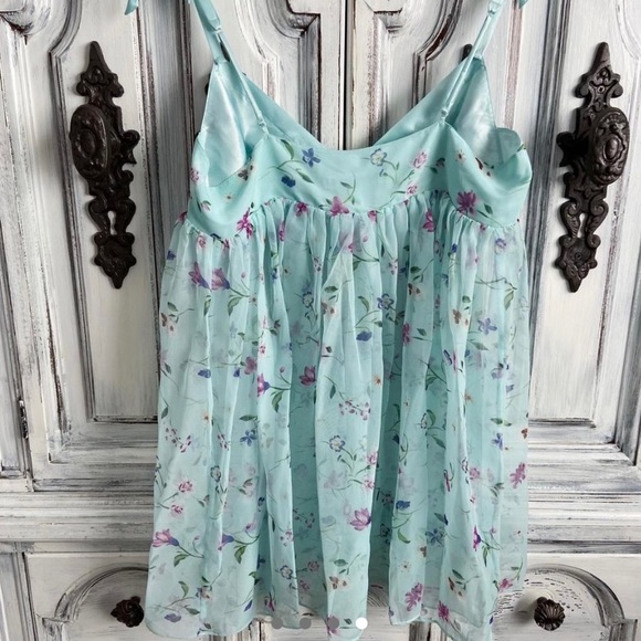 Vintage Victoria's Secret Babydoll Chemise - Picture 4 of 4